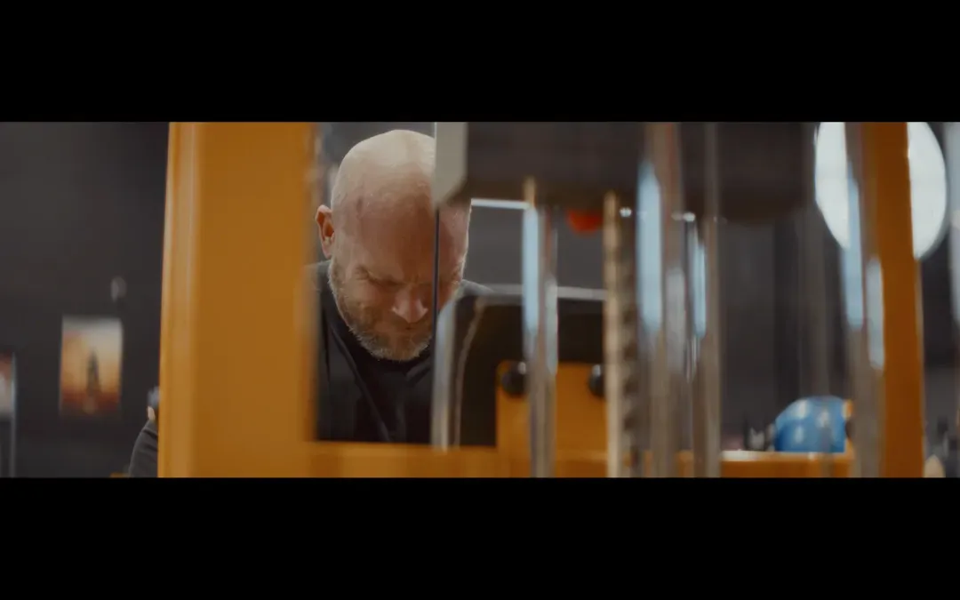 Ben Pakulski, frame 3
