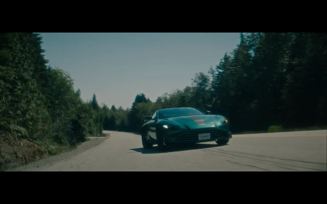 Aston Martin Vantage V12, frame 2